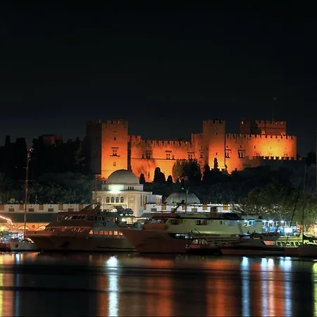 Old Town Roloi House Tatil Evi *