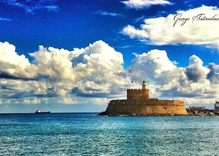 Old Town Roloi House Ferienhaus